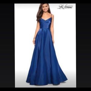 La femme Prom Dress